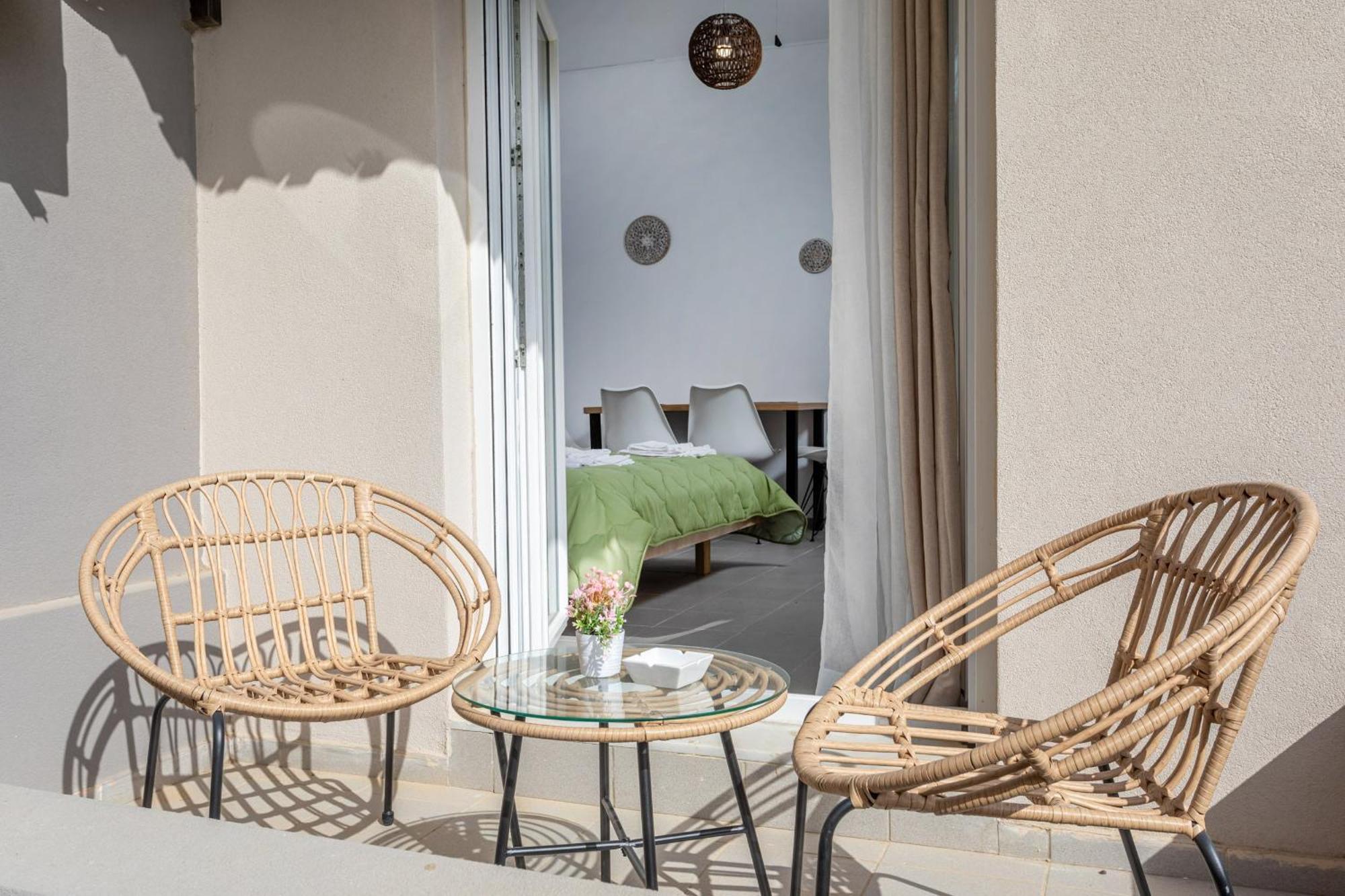 Dionysiasea 1 - Cozy Escape Steps From The Beach! Gazi Extérieur photo